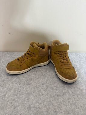 Nike Court Borough Mid Trainers Toddler size US 10.5 C